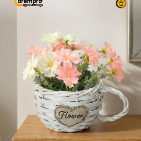 Flores con Canasta Decorativa