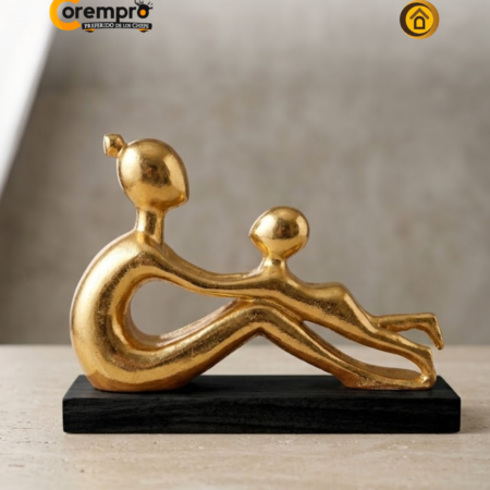 Figura Maternal Dorada con Base 21 x 14 cm